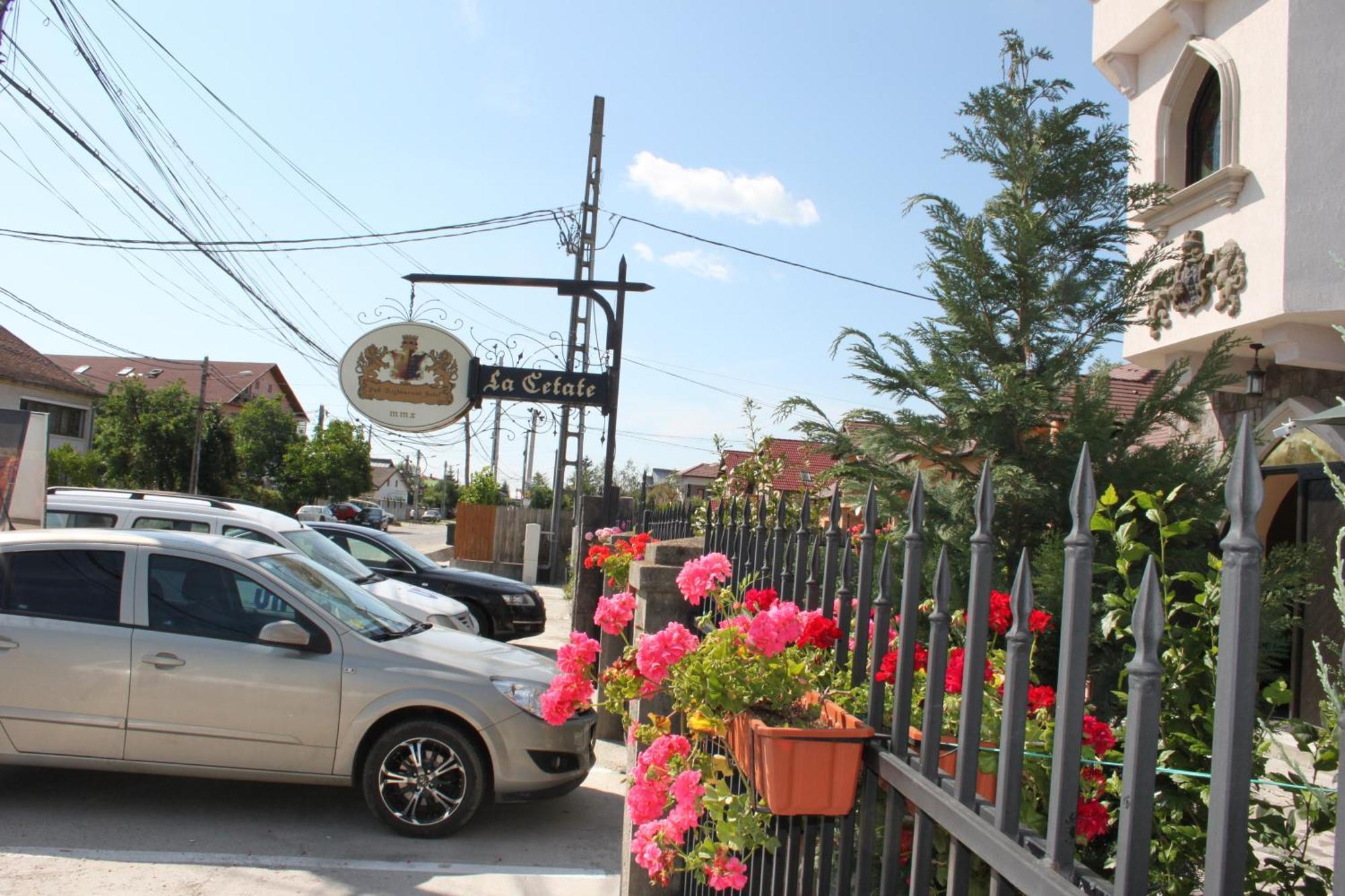 Hotel Lacetate بيتستِ المظهر الخارجي الصورة